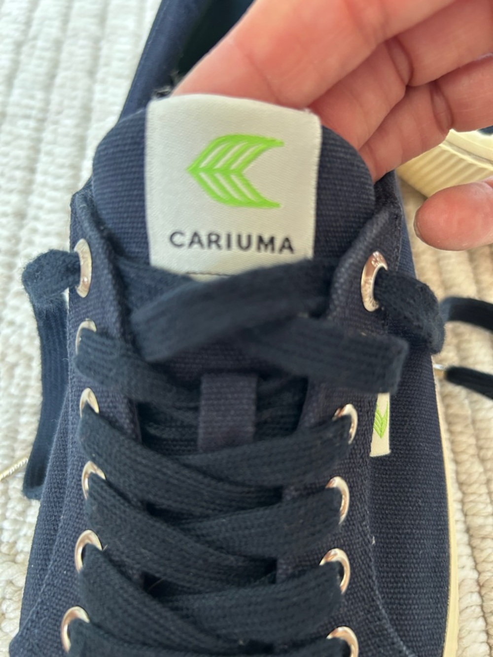 Cariuma Navy Canvas Low-Top Sneakers with Cream Soles - Picture 5 of 8